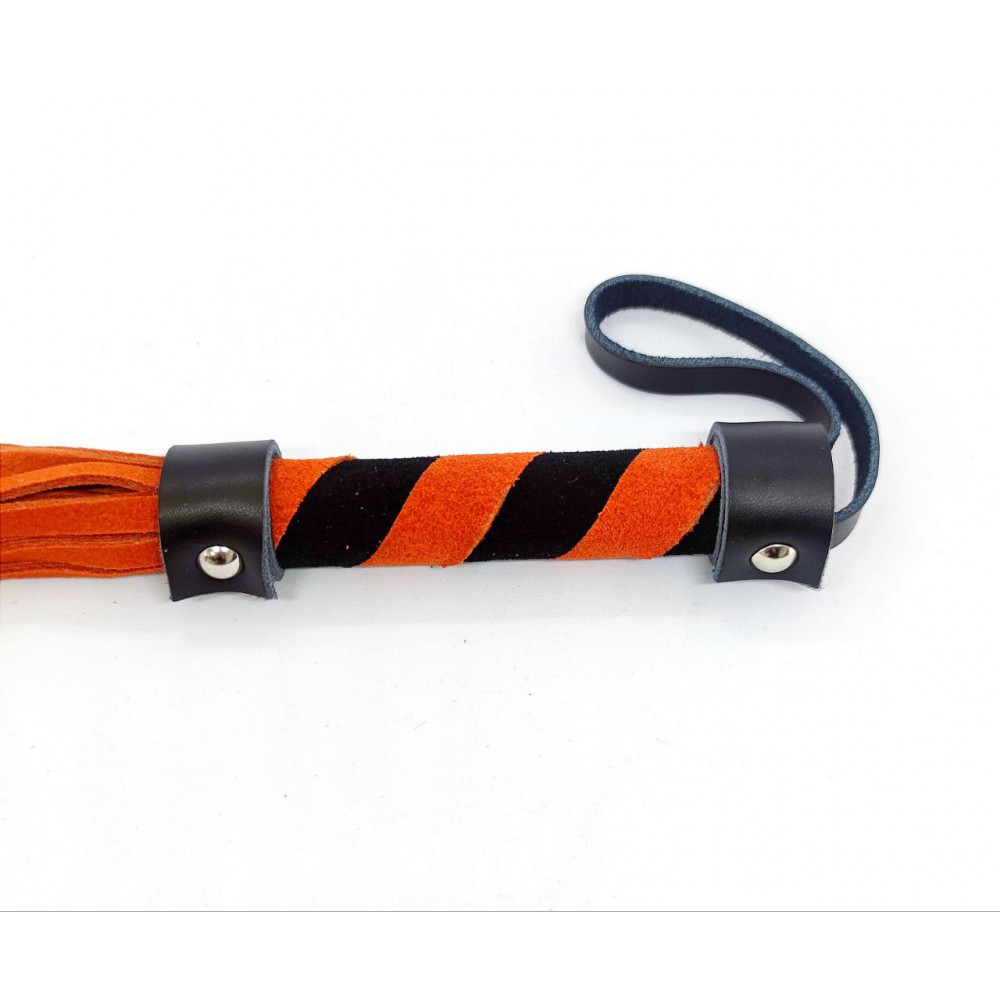 БДСМ игрушки - Кнут оранжево-черный, замш 16 см 1