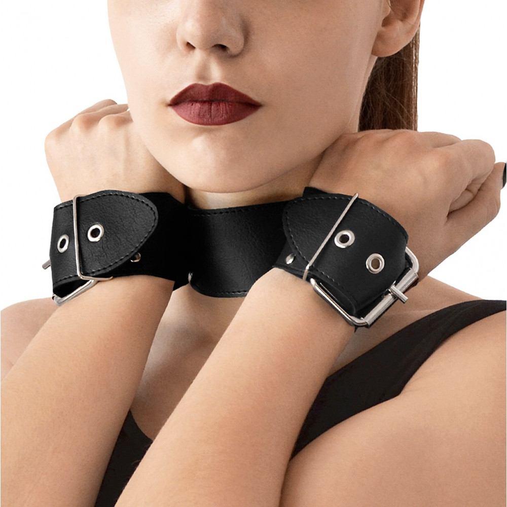 Ошейники, поводки - Ошейник с наручниками из натуральной кожи Art of Sex - Bondage Collar with Handcuffs 5