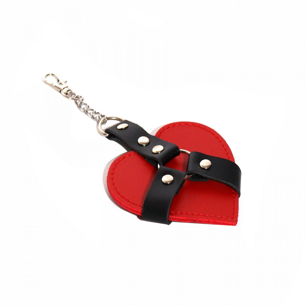 Секс приколы - Брелок на карабине для ключей Art of Sex Chained Heart, Красный 2