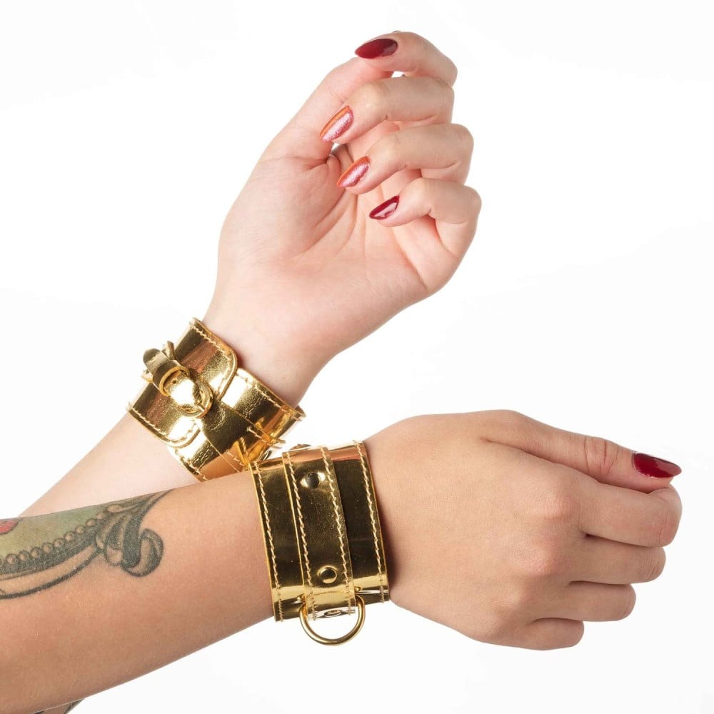 Разное - Наручники для БДСМ (без сцепки) DS Fetish лакированное золото