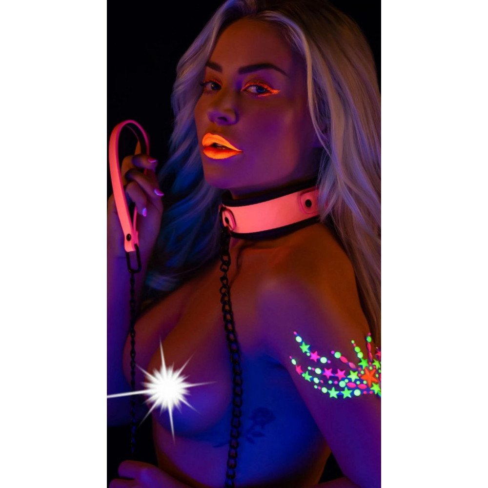 Різне - Нашийник з повідцем, що світиться в темряві Taboom Glow In the Dark Collar and Chain Leash, рожевий 1