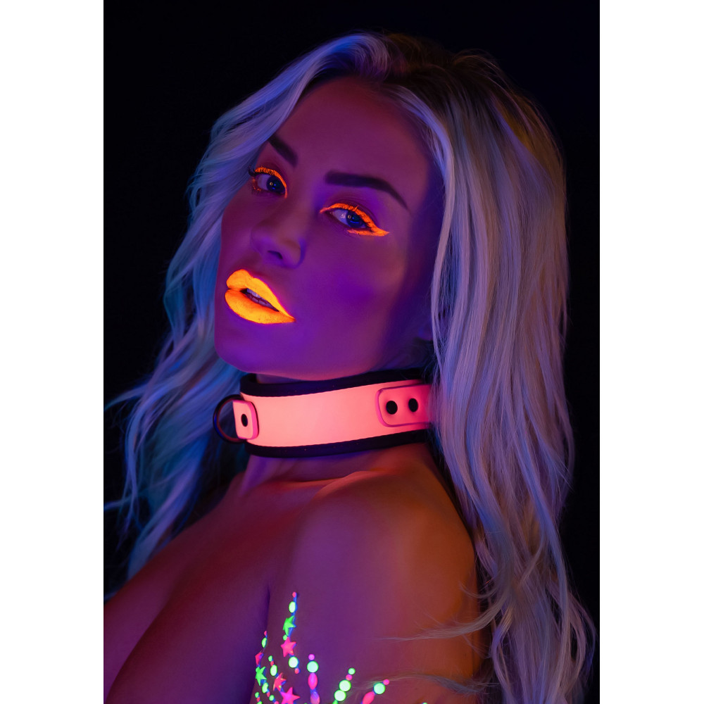 Різне - Нашийник з повідцем, що світиться в темряві Taboom Glow In the Dark Collar and Chain Leash, рожевий 7