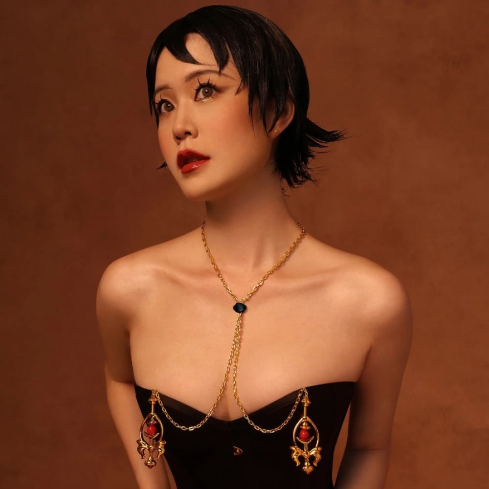 Різне - Затискачі для сосків UPKO Pulling Chain Nipple Clamps з ланцюжком-намиста, золотисті 3