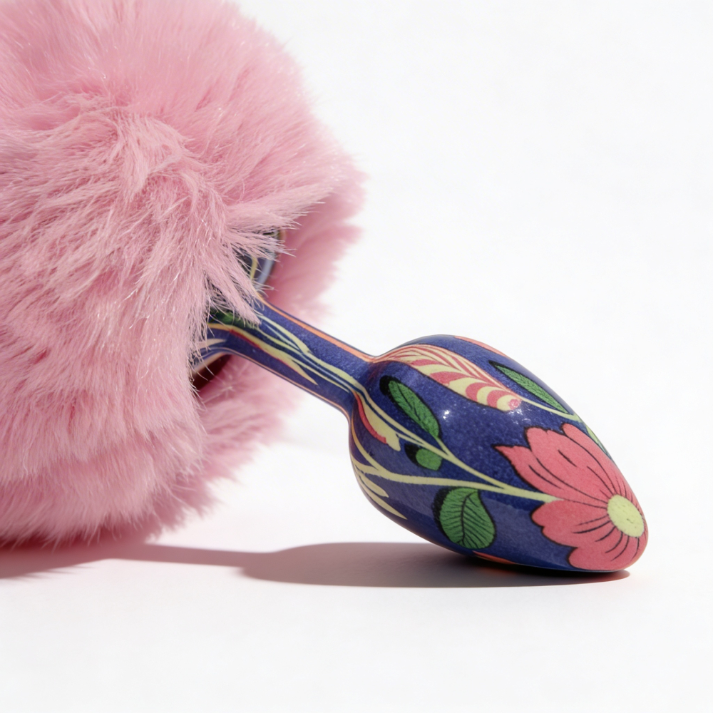 Анальные игрушки без вибрации - Анальная пробка с узором ALUME, S, металлическая синяя с розовым пушком, 7 х 2,8 см 6