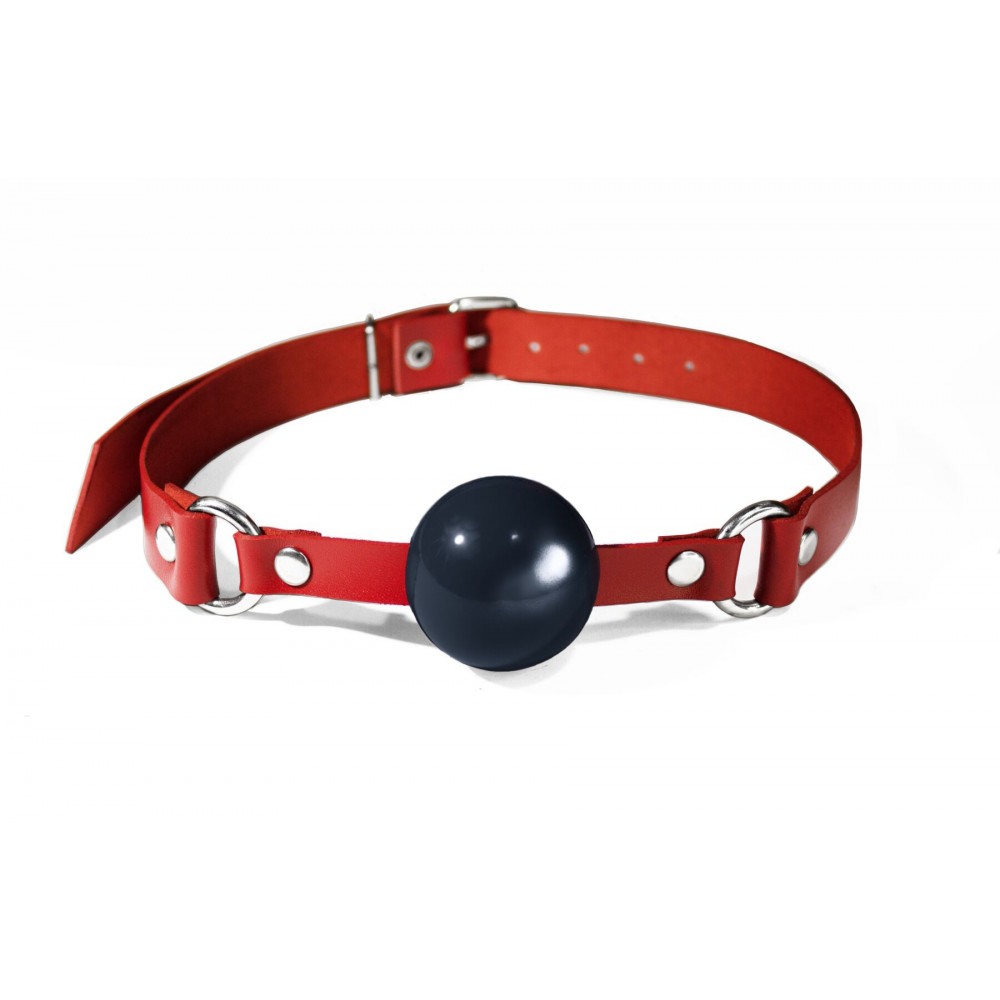 Кляп - Кляп силиконовый Feral Feelings Silicon Ball Gag Red/Black, красный ремень, черный шарик