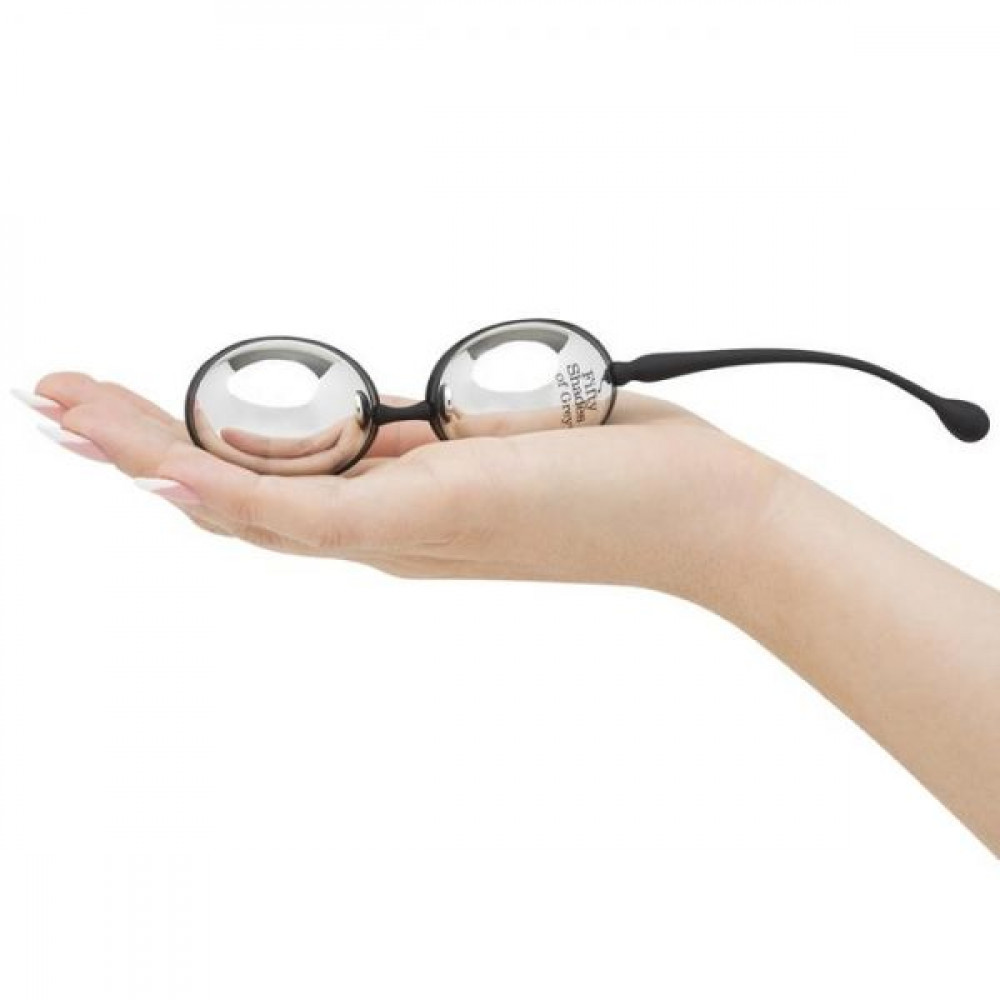 Вагинальные шарики и тренажеры - Серебристые вагинальные шарики Fifty Shades of Grey 2019 5