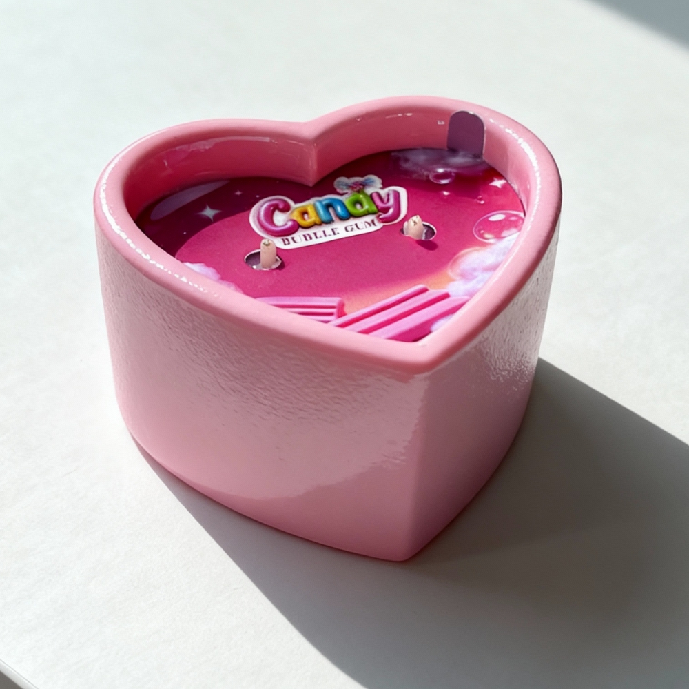 Для масажу - Масажна свічка з ароматом жуйки Candy Bubble Gum у формі серця, 70 мл 1