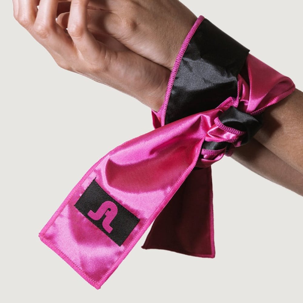 - Повязка из сатина на глазу Adrien Lastic Satin Sash черно-розовая 4