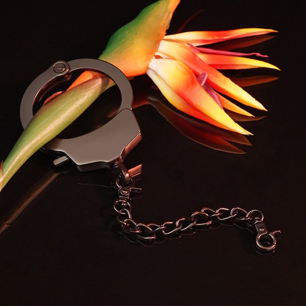 Різне - Наручник з ланцюжком та карабіном Roomfun з ключиком, чорний 11