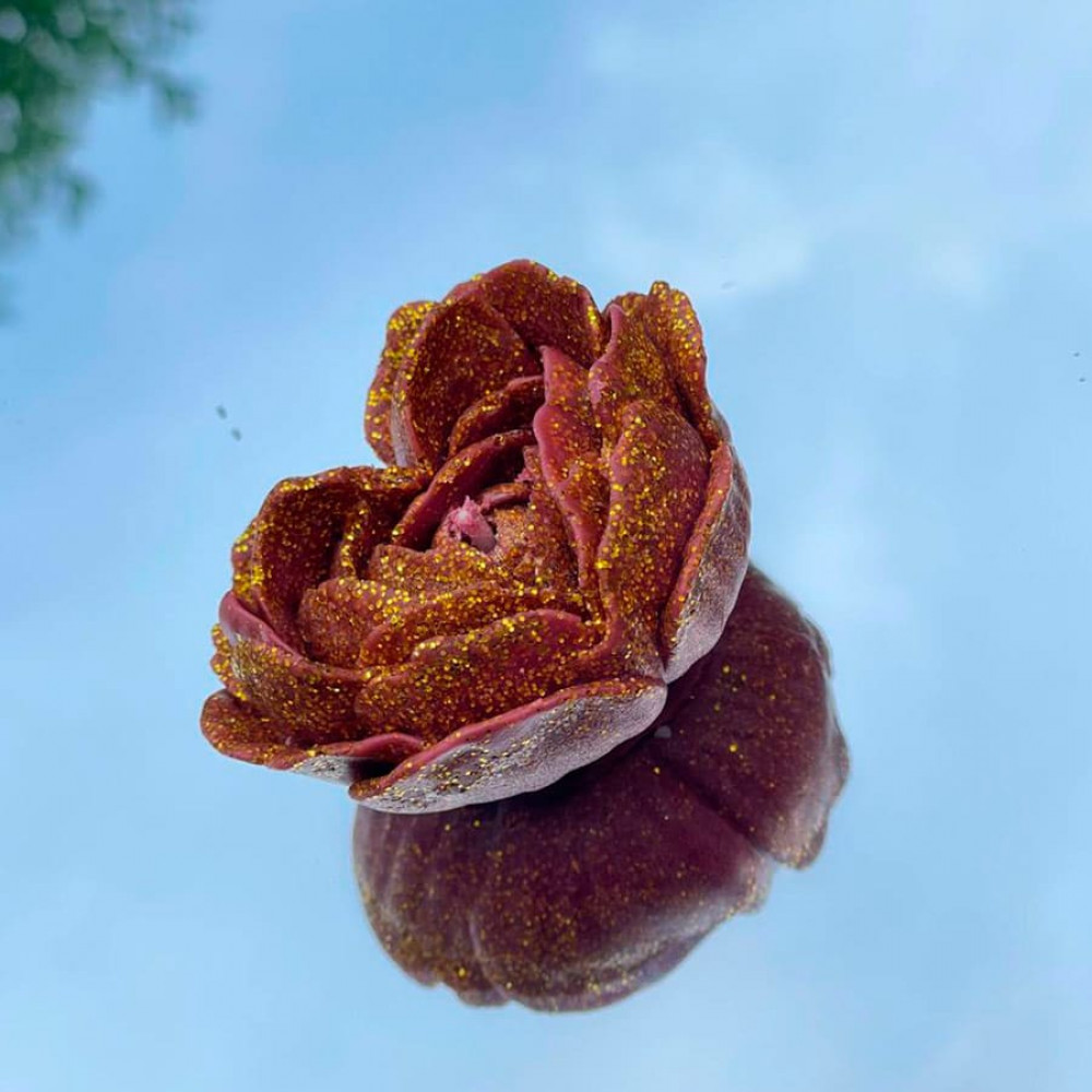 Різне - Свічка низькотемпературна у вигляді троянди з глітером GlowKink бордова, L 11