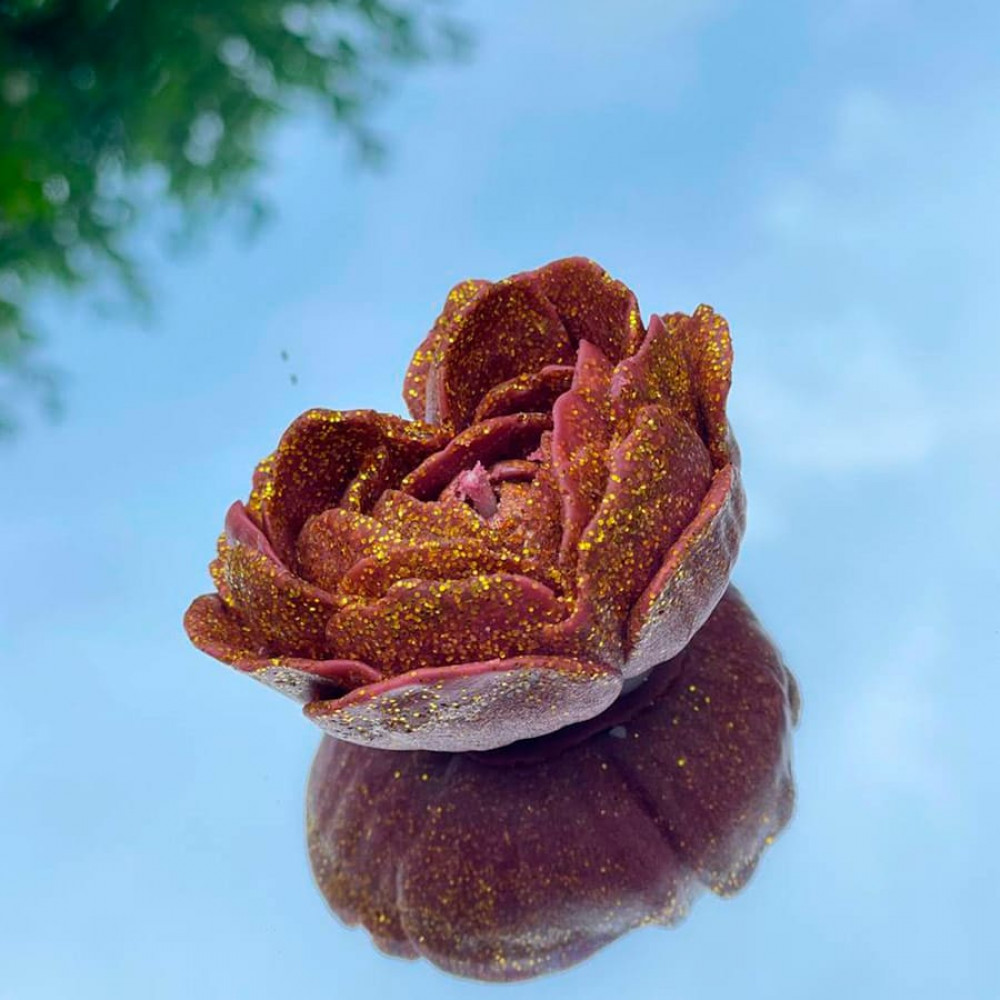 Різне - Свічка низькотемпературна у вигляді троянди з глітером GlowKink бордова, L 14