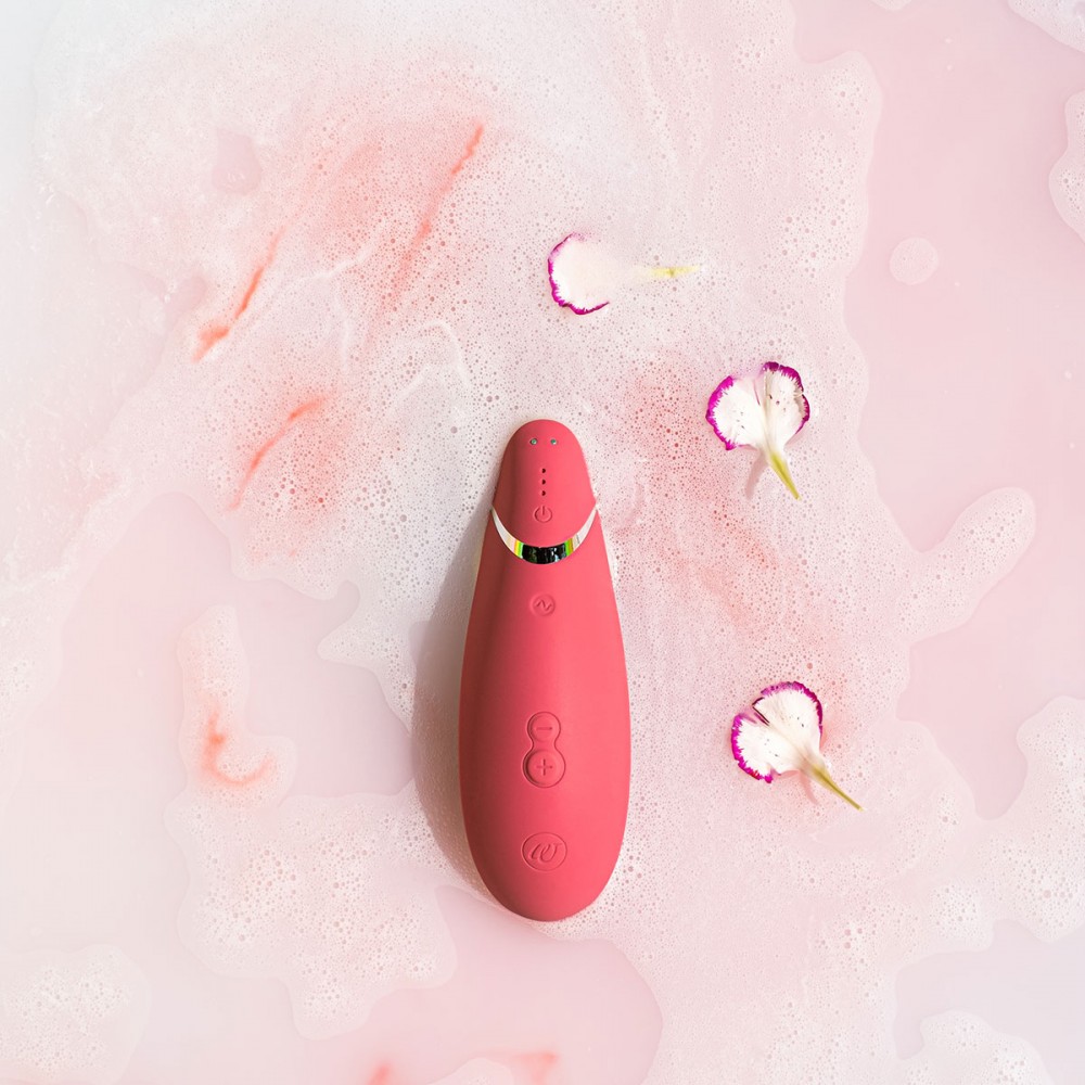 Секс игрушки - Вакуумный клиторальный стимулятор Womanizer Premium 2 Respberry 6