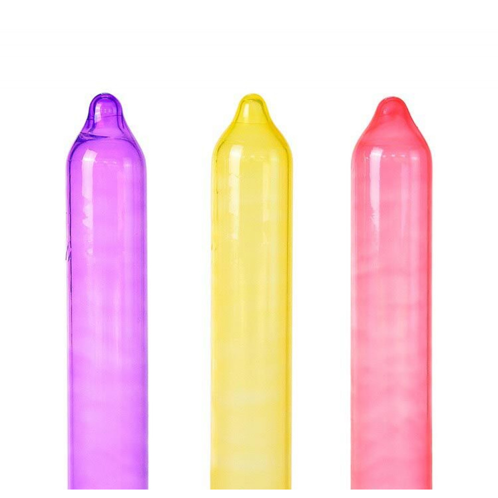 Презервативы - Презервативы Holographic Recare Color Fruit Flavour Condoms 3 шт, ароматы: мята, банан, клубника 1