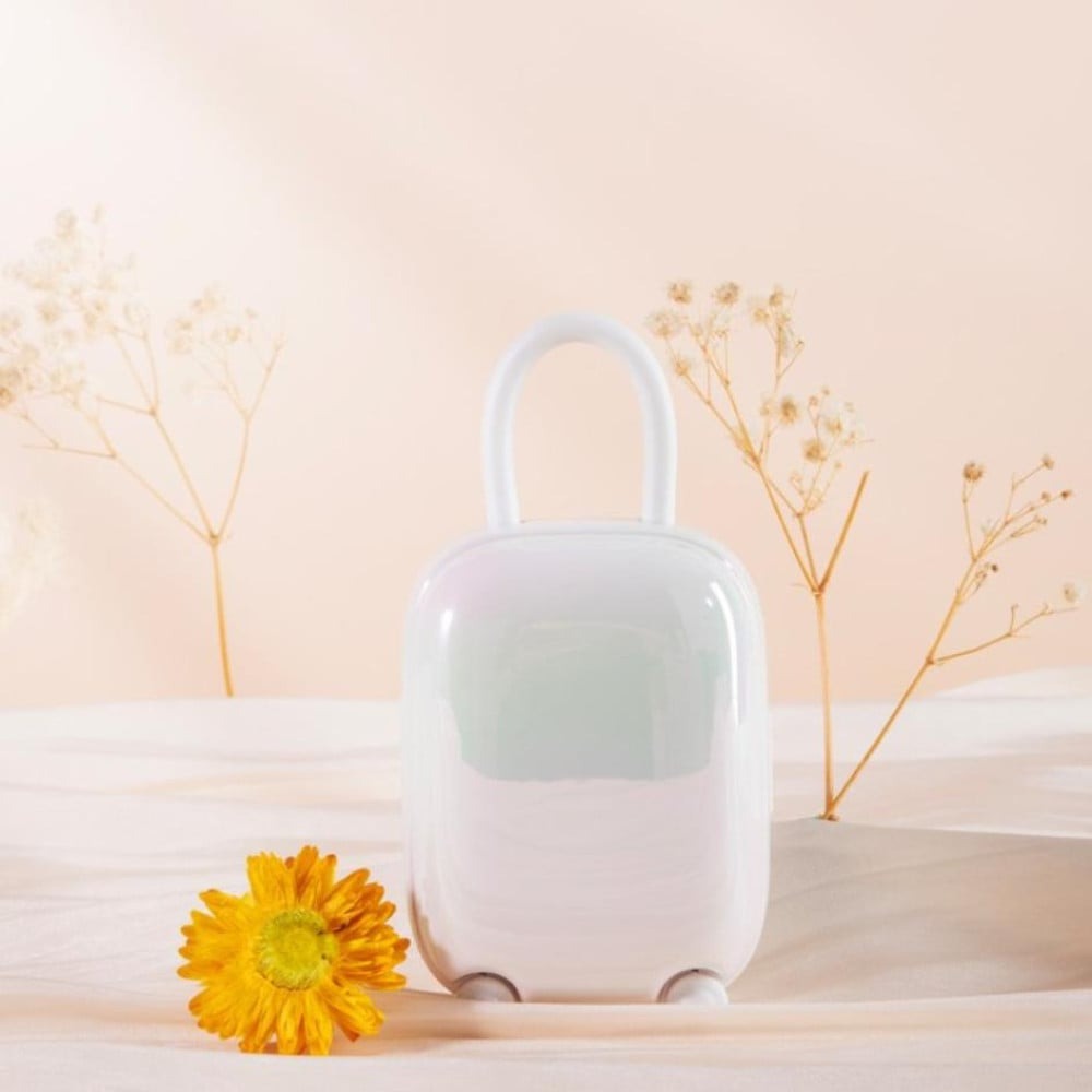  - Віброяйце та вакуумний стимулятор для клітора 2 в1 BeYourLover Magic Suitcase в зарядному кейсі, білий 6