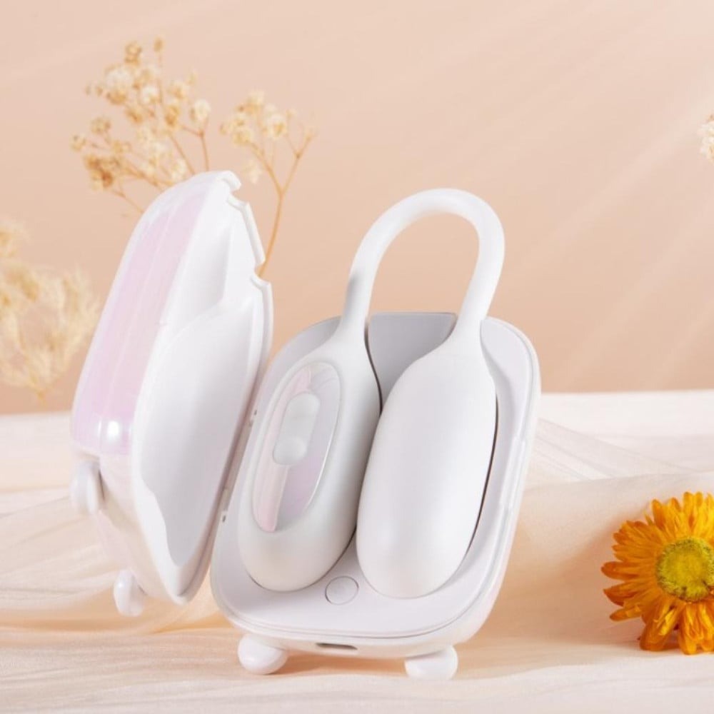  - Віброяйце та вакуумний стимулятор для клітора 2 в1 BeYourLover Magic Suitcase в зарядному кейсі, білий 5