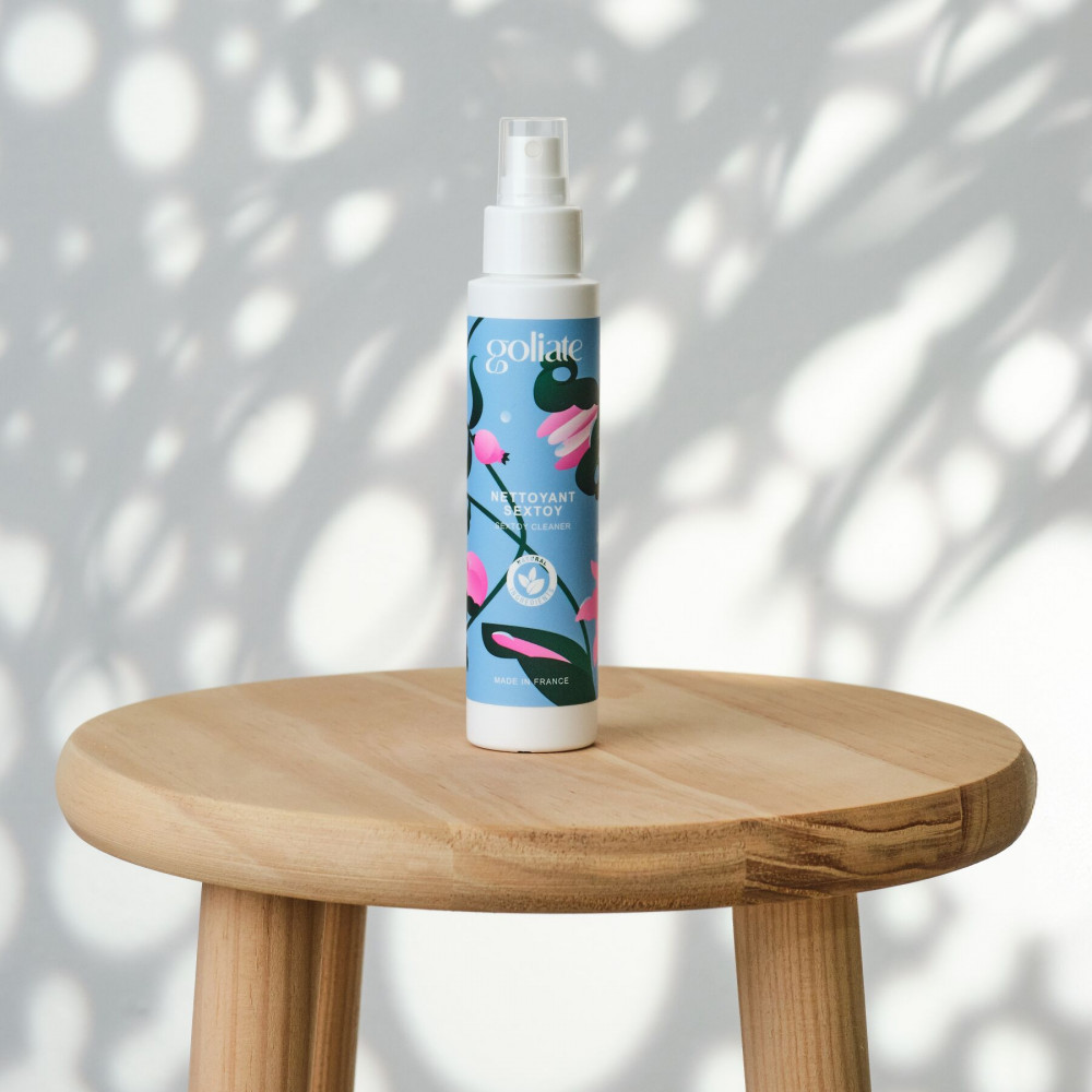 Средства по уходу за секс игрушками - Антибактериальный спрей для игрушек Goliate Nettoyant Sextoy 100 мл, безопасный для тела 4