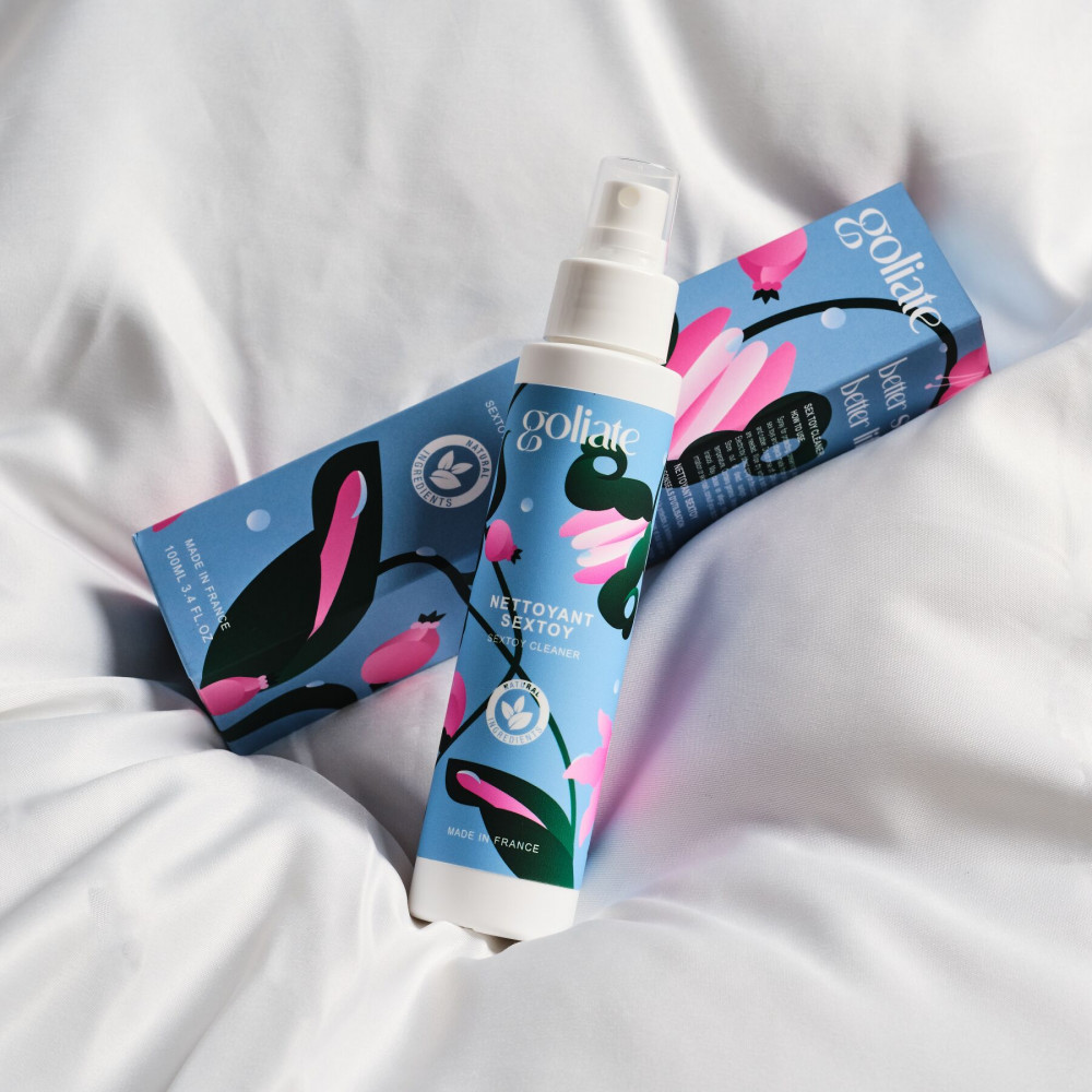 Средства по уходу за секс игрушками - Антибактериальный спрей для игрушек Goliate Nettoyant Sextoy 100 мл, безопасный для тела 2