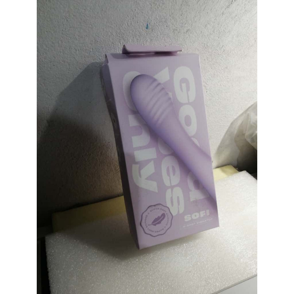 Секс игрушки - Вибратор Good Vibes Only - SOFI G-Spot Vibrator Soft Silicone - Purple (мятая упаковка!!!) 1