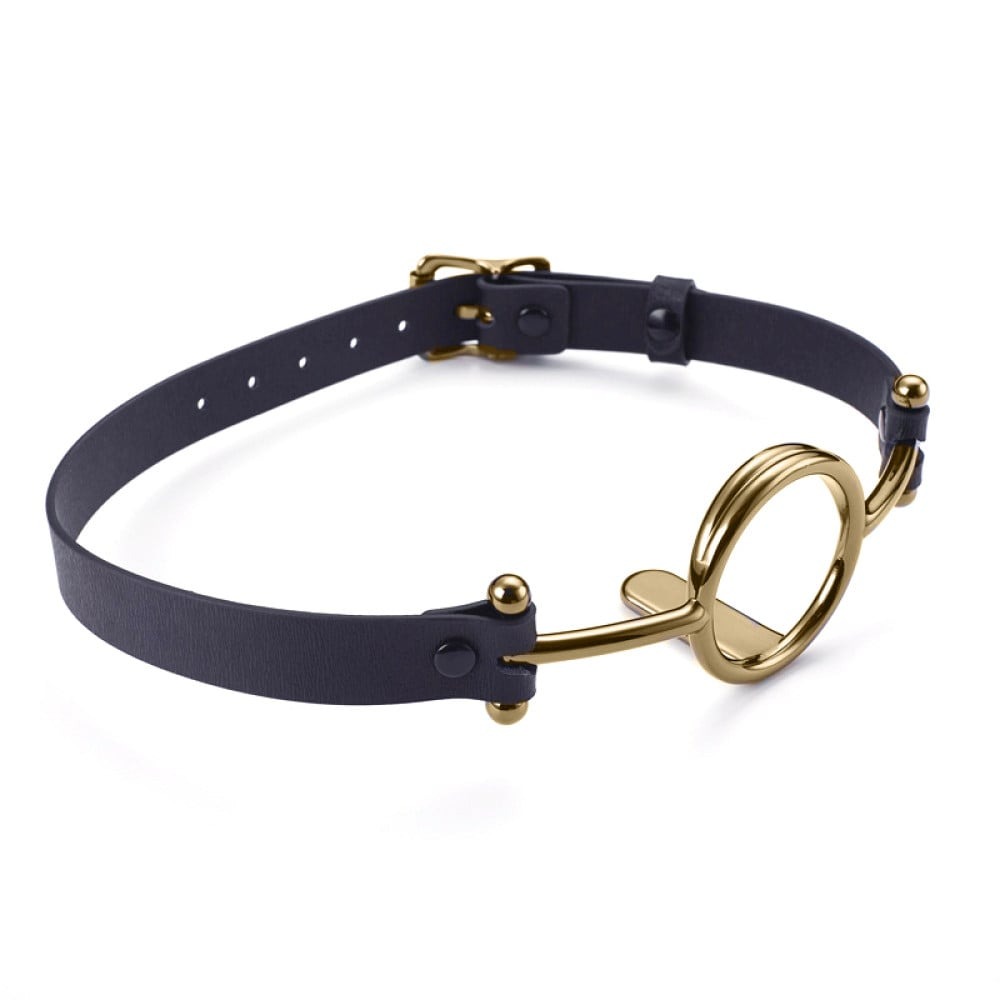 Різне - Кляп чорний Roomfun Romfun Mouth Gag M із золотим кільцем для притискання язика