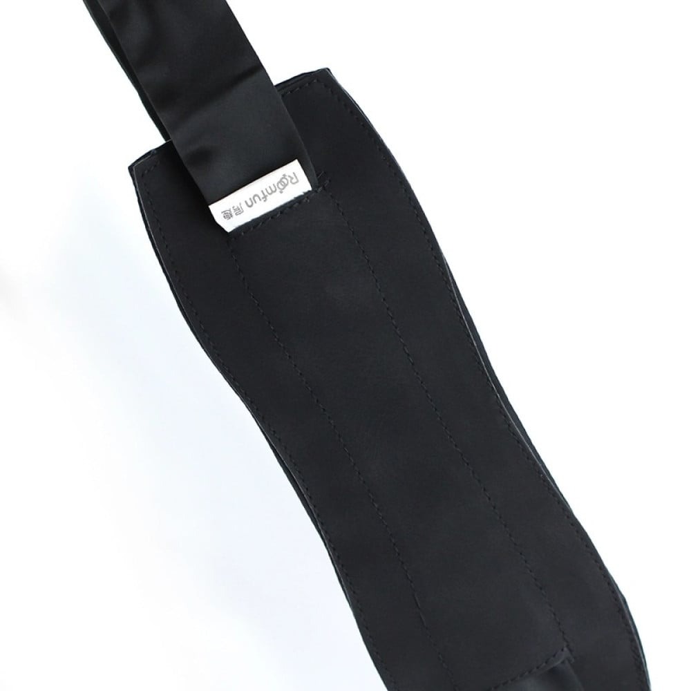 Різне - Вишукані наручники на зап'ястя Roomfun з бантами, чорні 3