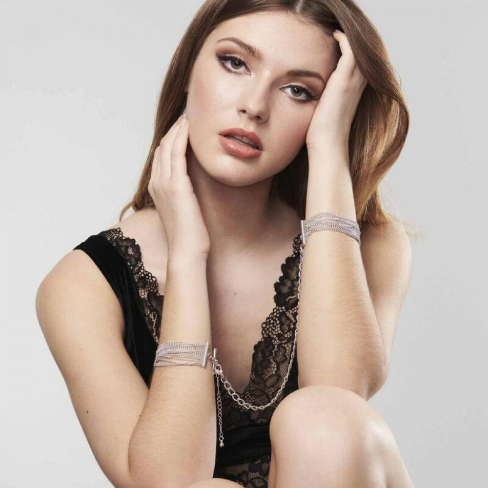 Різне - Браслети-наручники MAGNIFIQUE Bijoux Indiscrets, сріблясті