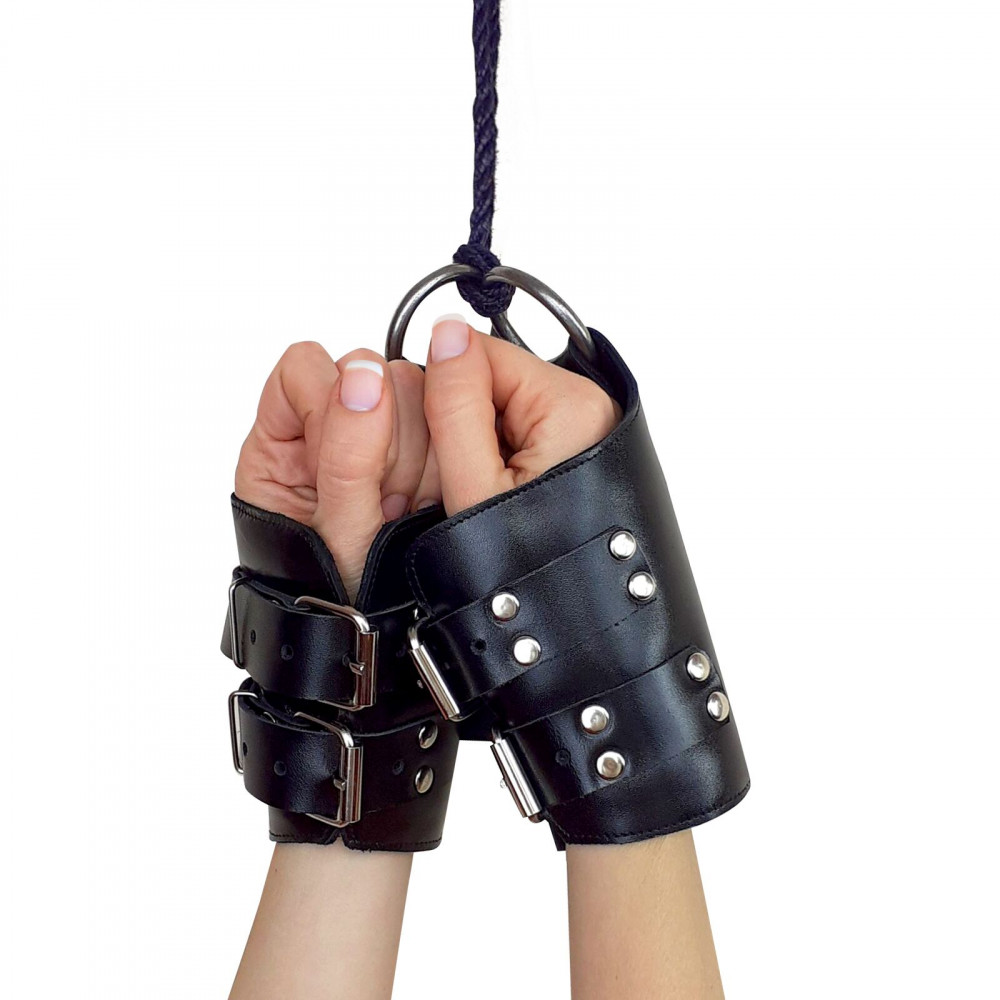 БДСМ наручники - Манжеты для подвеса за руки Kinky Hand Cuffs For Suspension из натуральной кожи, цвет черный