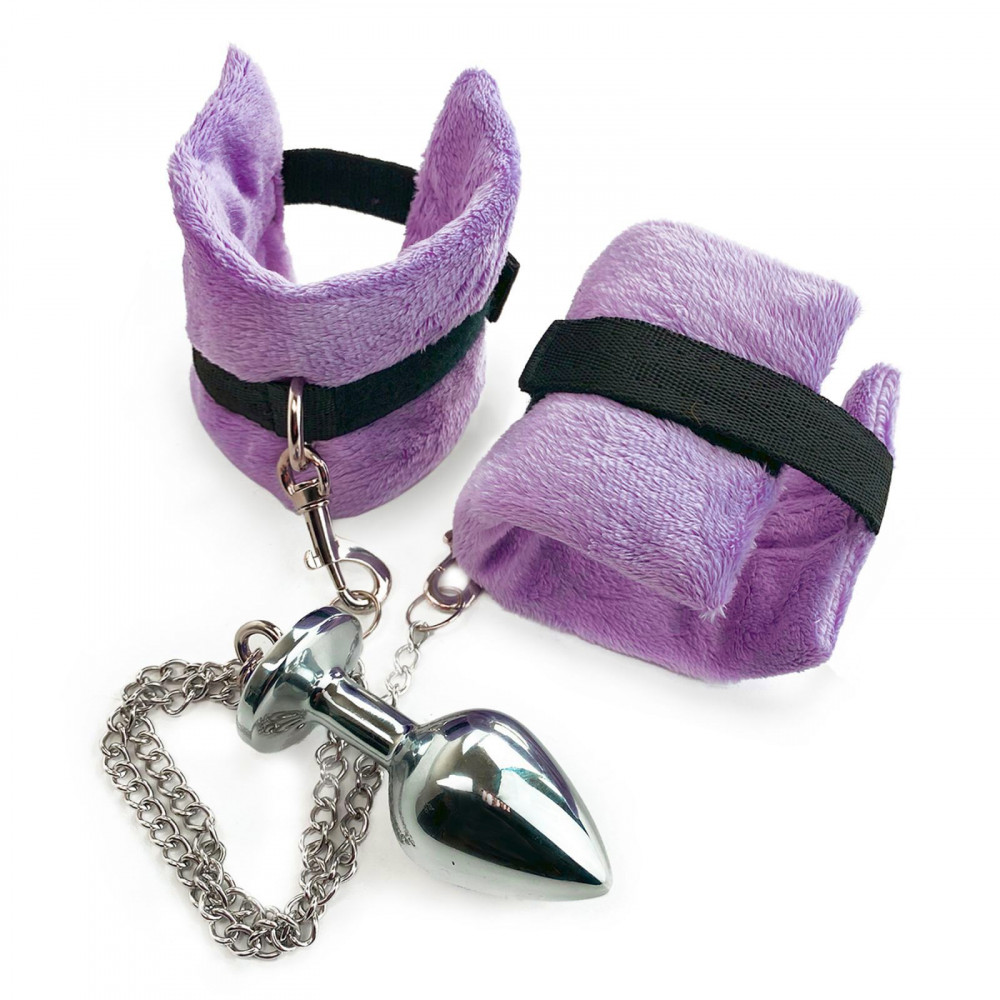 Анальная пробка со стразом - Наручники с металлической анальной пробкой Art of Sex Handcuffs with Metal Anal Plug size M Purple 5