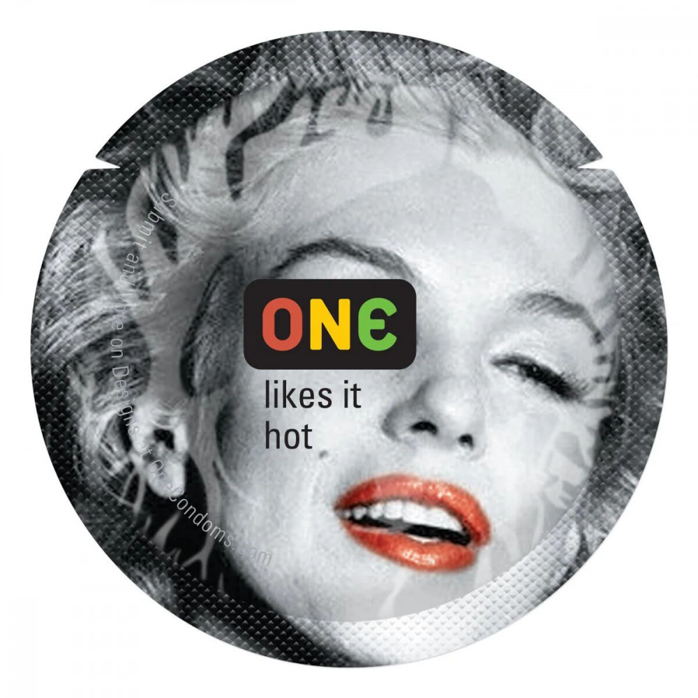 Презервативы - Презерватив ONE Color Sensations - ONE likes it hot (Red) 1 шт