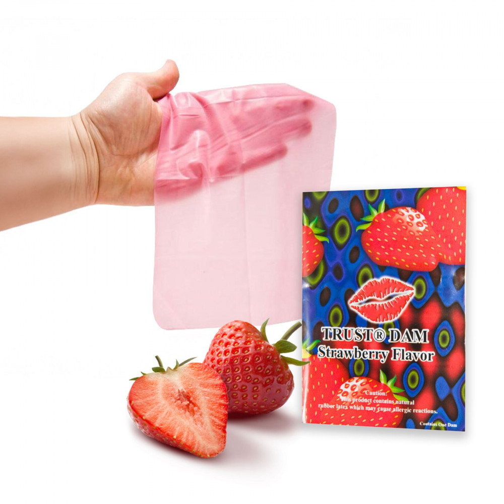 Презервативы - Латексная салфетка Latex Dental Dams Strawberry 1 шт