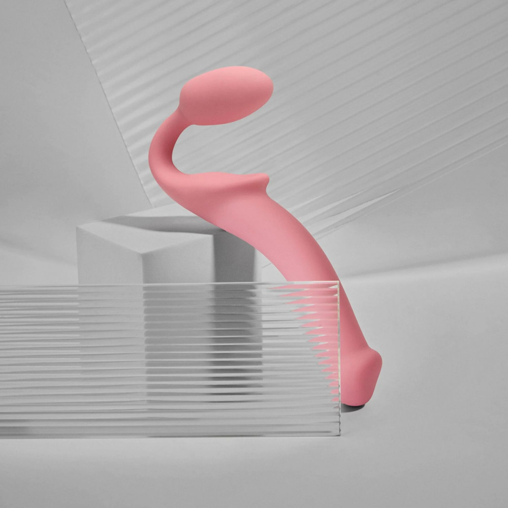 Страпони - Безремінний страпон Strap-On-Me Rose L, повністю регульований, діаметр 3,7 см 1