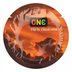 Презерватив ONE Color Sensations - ONE trip tot cloud nine (Orange) 1 шт