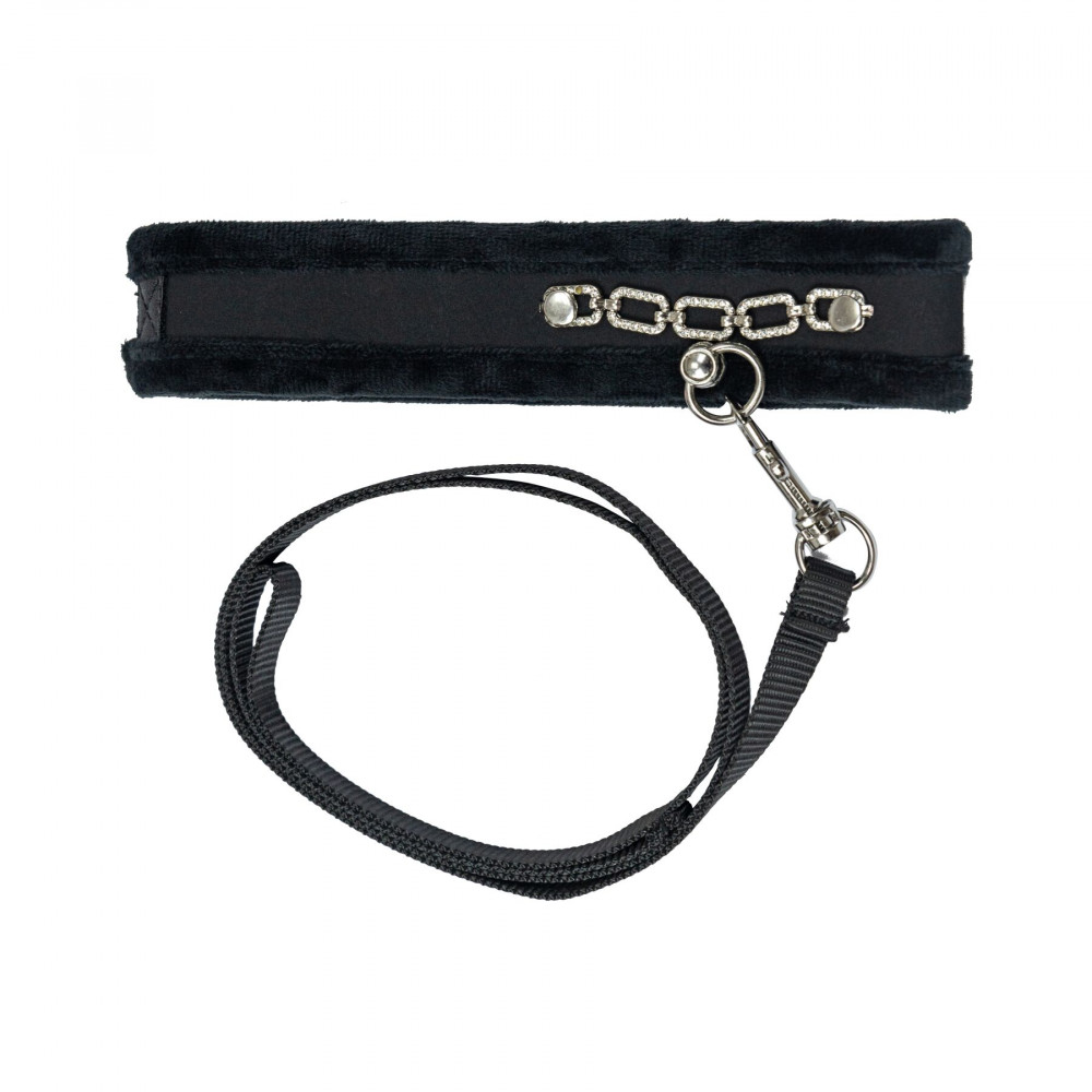 Наручники и ограничения - Ошейник с поводком Punishment - Crystal Collar & Leash – Black