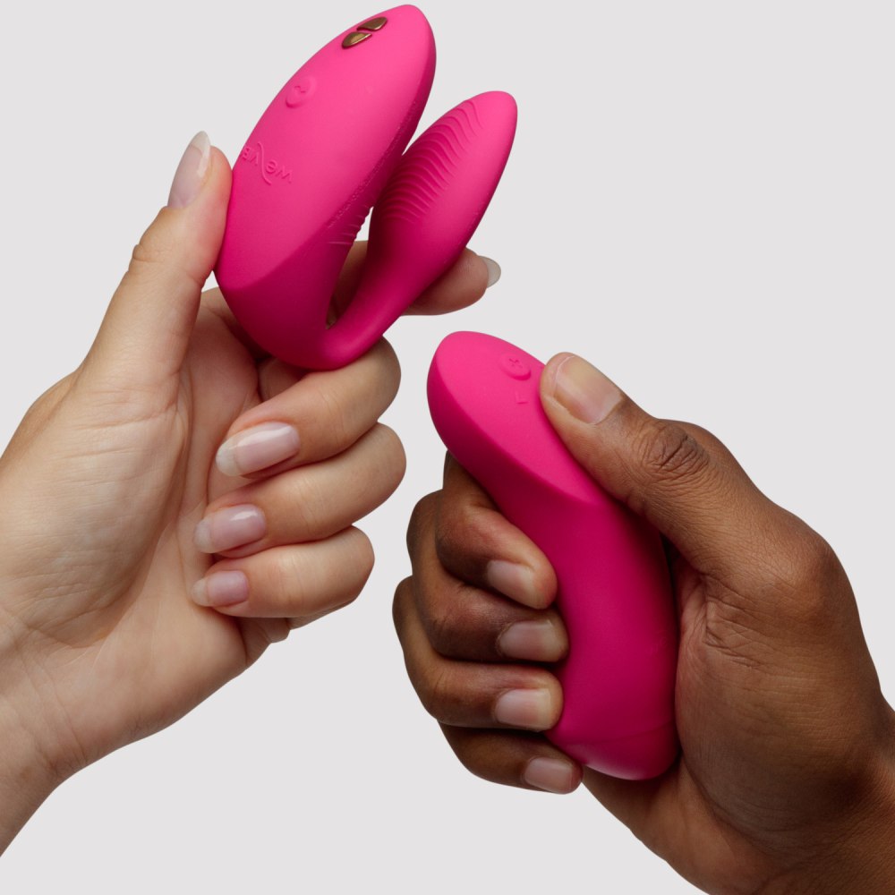 Игрушки для пар - Вибратор для пар We-Vibe Chorus Pro Electric Pink с пультом и приложением, розовый 5