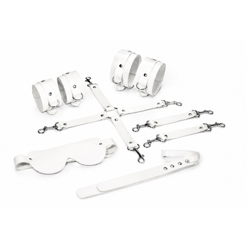 БДСМ іграшки - Набір Feral Feelings BDSM Kit 5 White, наручники, поножі, хрестовина, маска, падл
