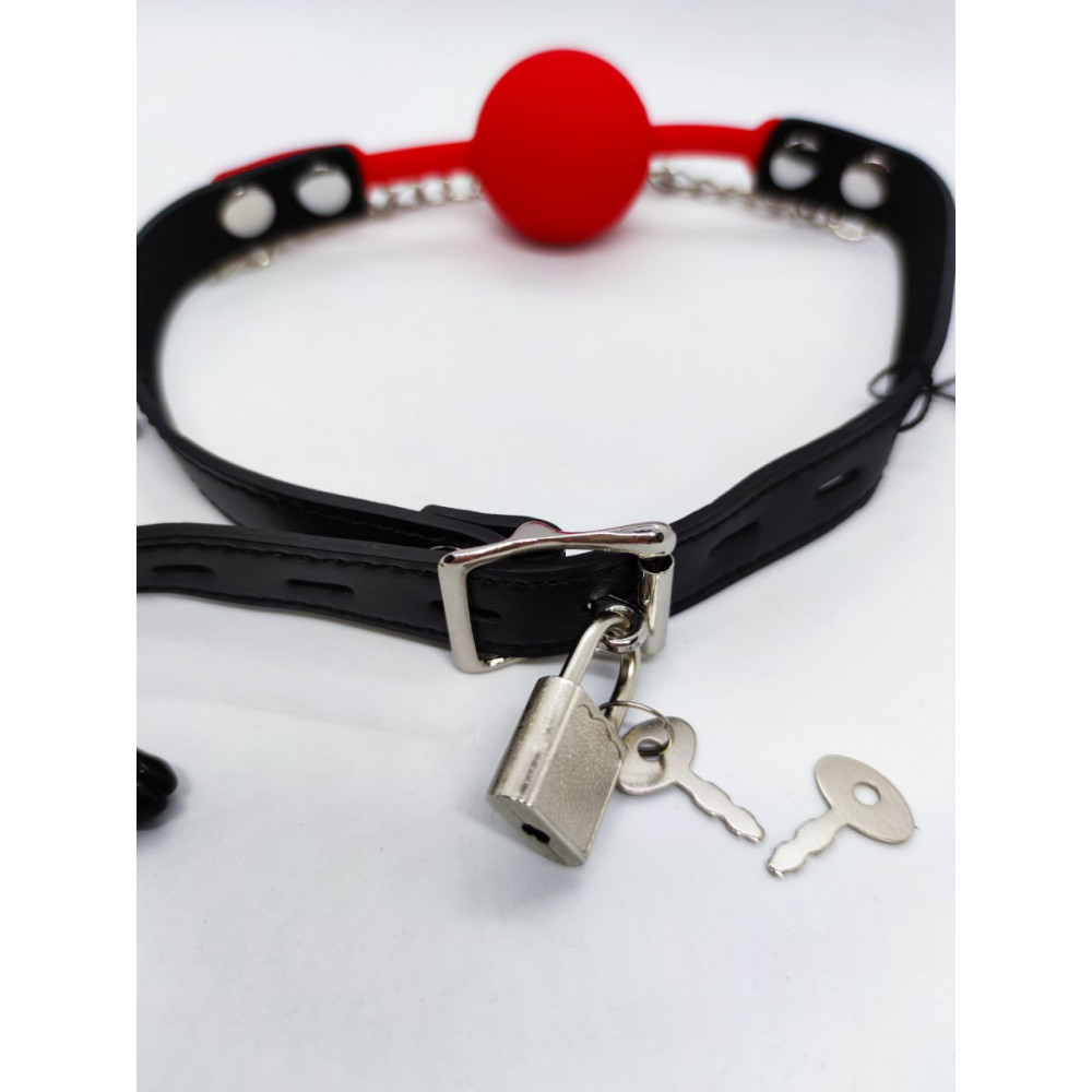 БДСМ игрушки - Кляп с зажимами на соски DS Fetish Locking gag with nipple clamps black/red 2