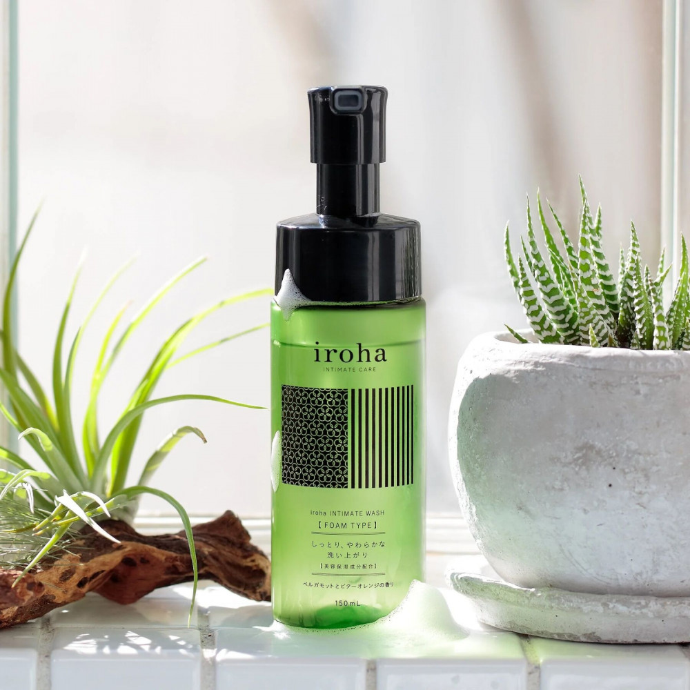 Лубриканты - Пена для интимного ухода Iroha Intimate Wash Foam Type Bergamot and Bitter Orange 150 мл 2