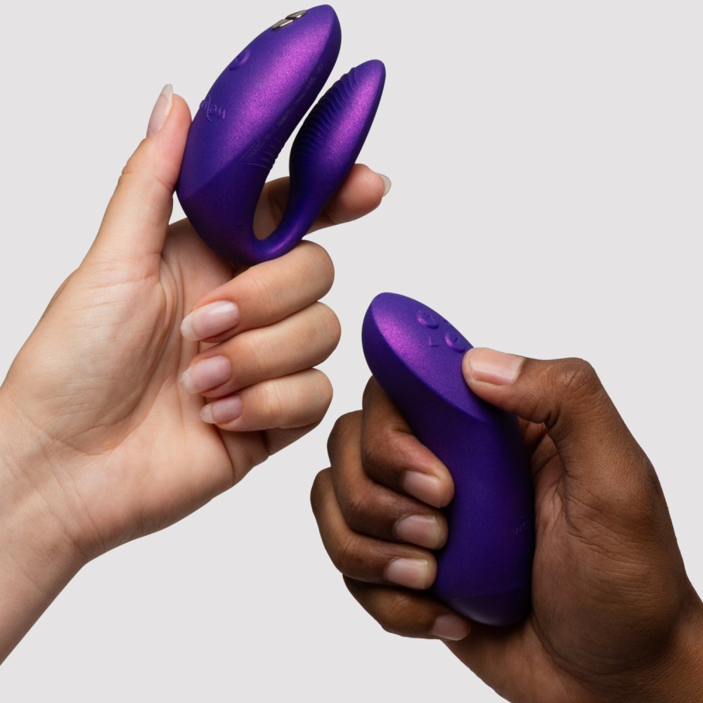 Игрушки для пар - Вибратор для пар We-Vibe Chorus Pro Cosmic Purple с пультом и приложением, фиолетовый 1