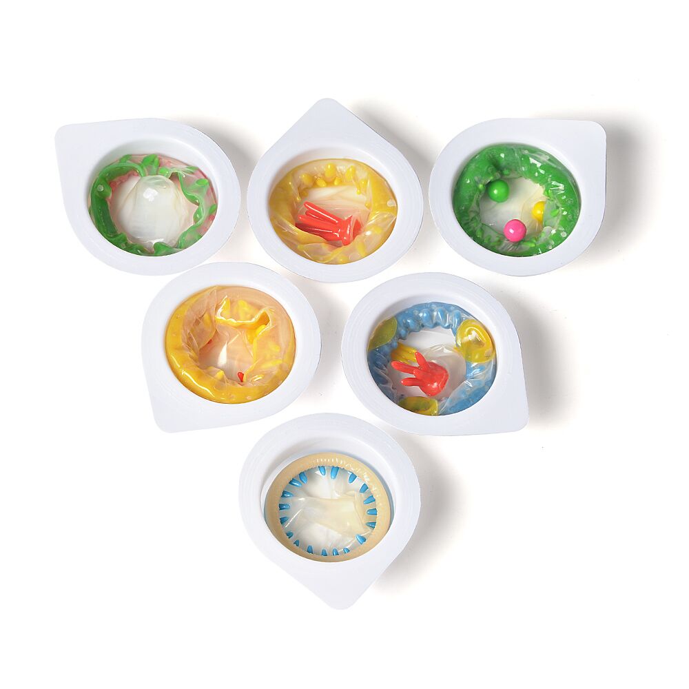 Эрекционные кольца без вибрации - Насадка на член Recare Spike Condom Blue (презерватив с шипами) 6