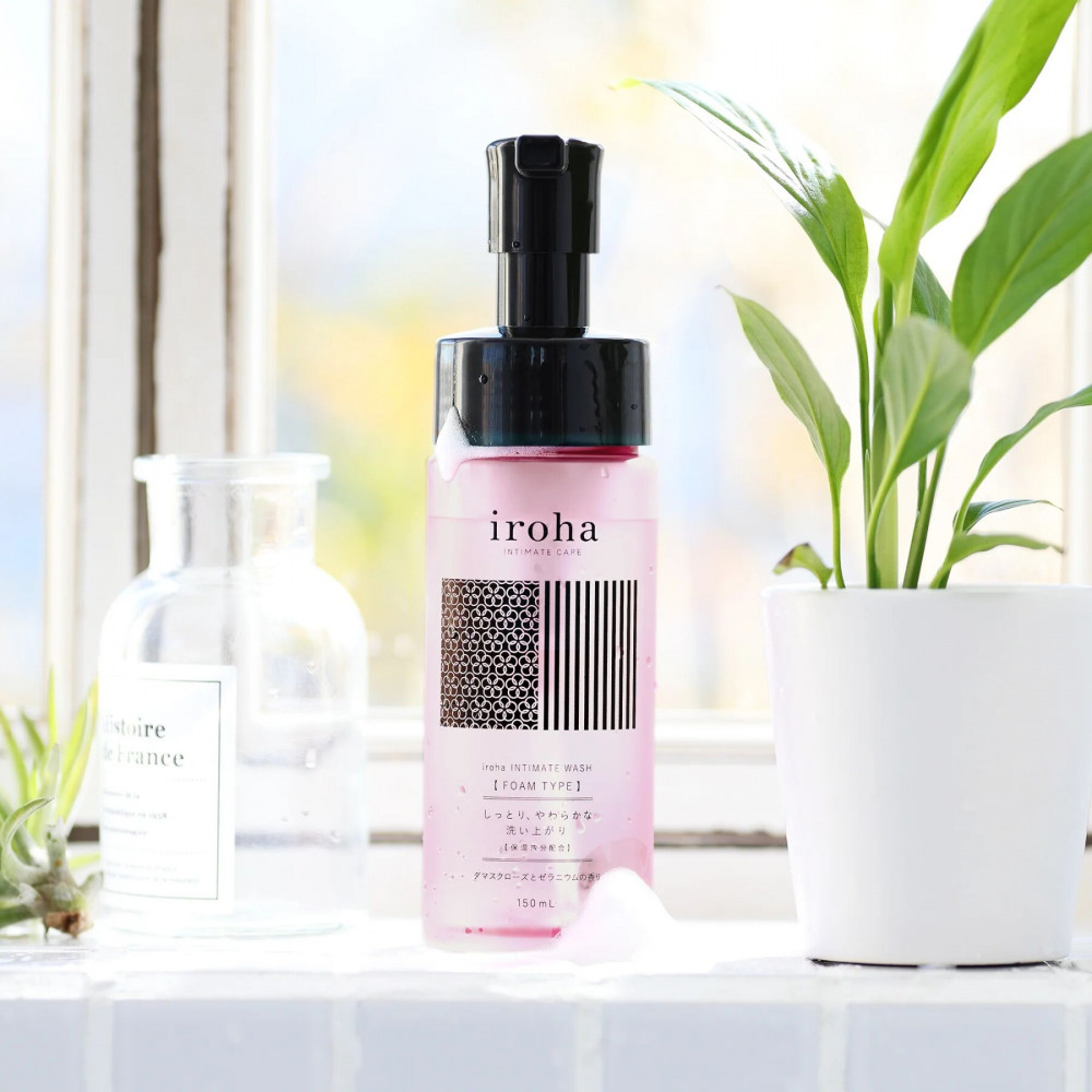 Лубриканты - Пена для интимного ухода Iroha Intimate Wash Foam Type Damask Rose and Geranium 150 мл 2