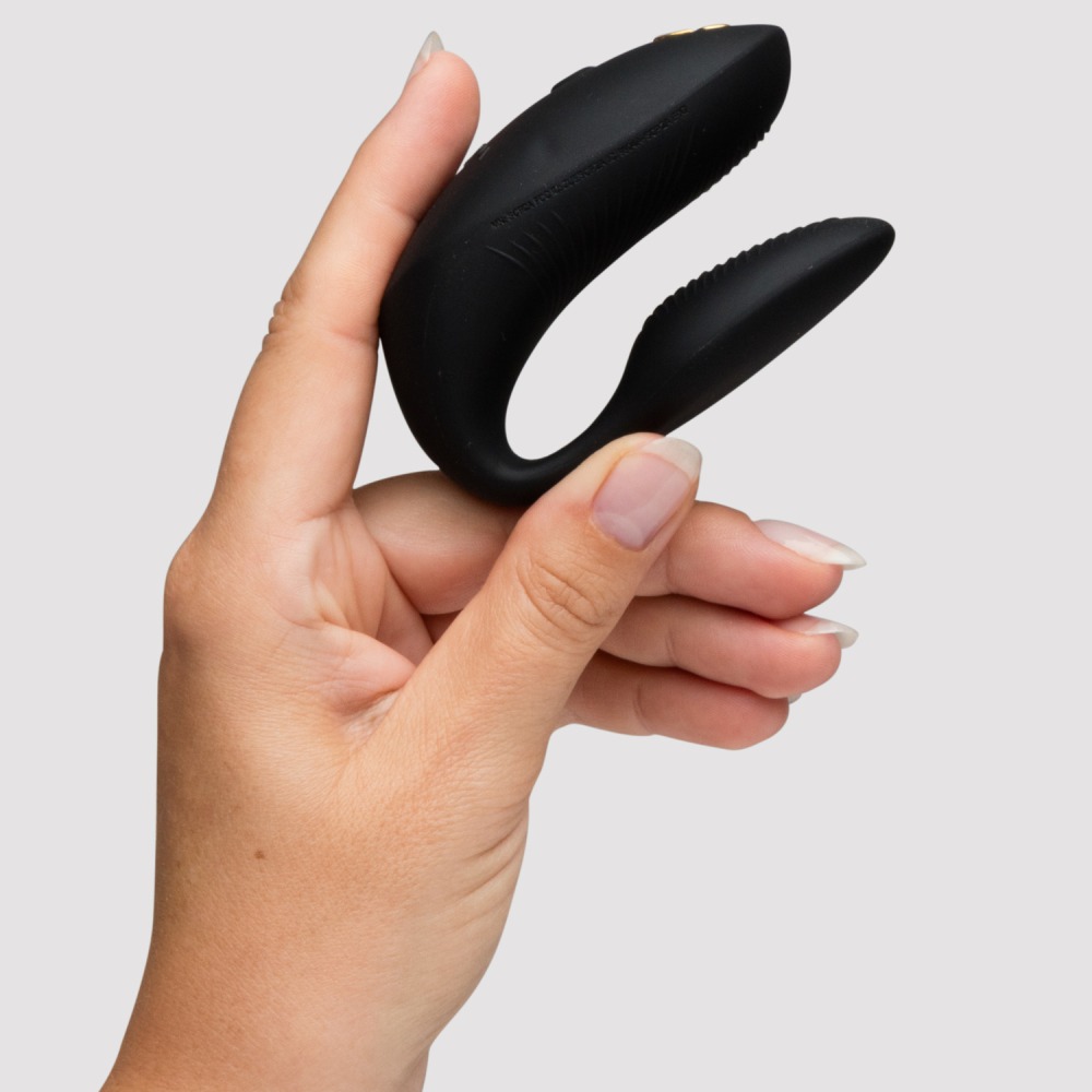 Игрушки для пар - Вибратор для пар We-Vibe Chorus Pro Satin Blackс пультом и приложением, черный 15