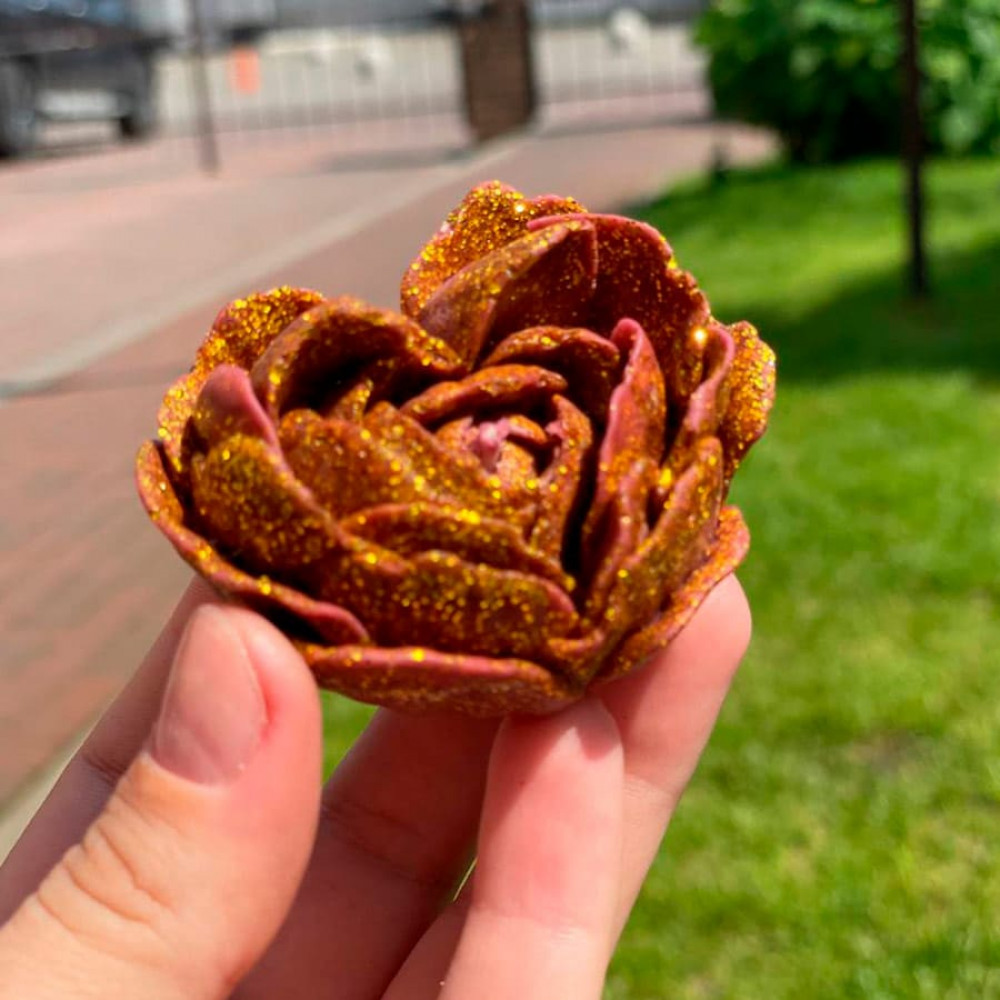 Різне - Свічка низькотемпературна у вигляді троянди з глітером GlowKink бордова, М 56