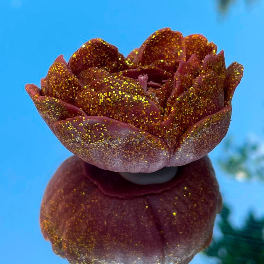 Різне - Свічка низькотемпературна у вигляді троянди з глітером GlowKink бордова, М 65