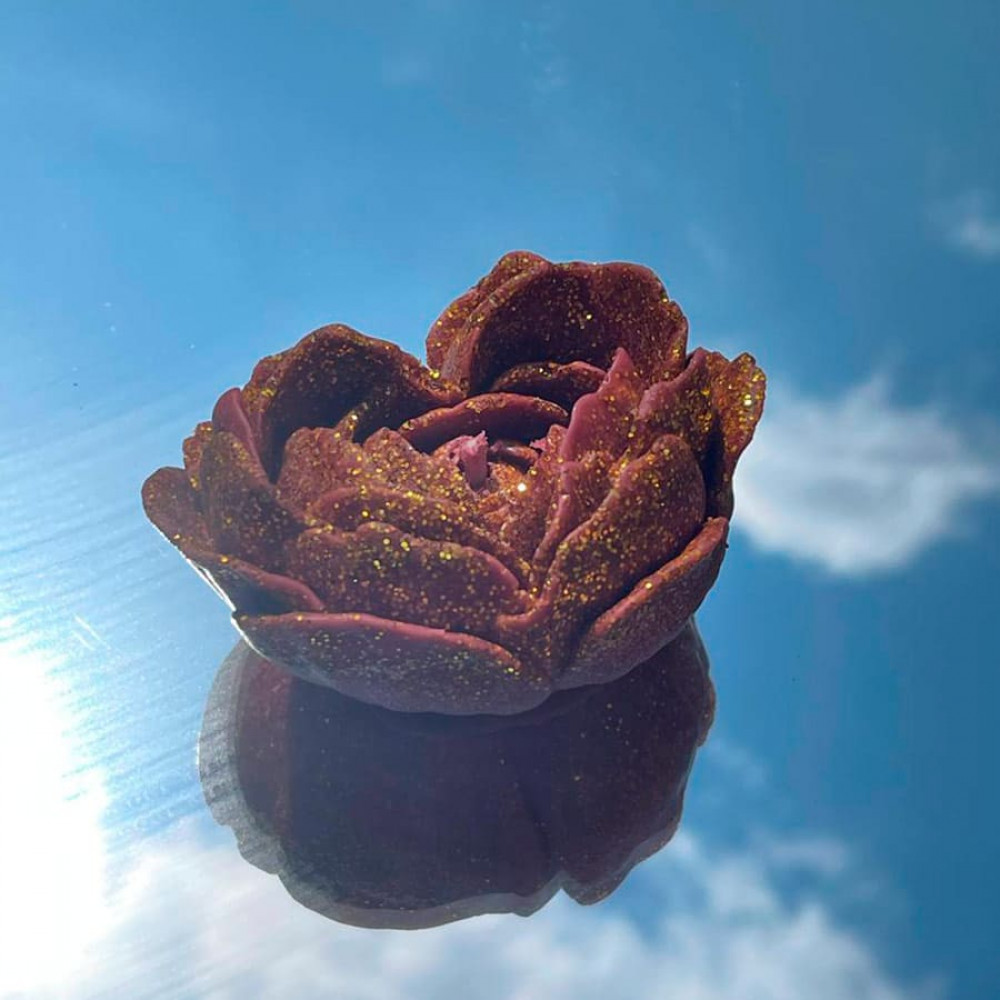 Різне - Свічка низькотемпературна у вигляді троянди з глітером GlowKink бордова, М 61