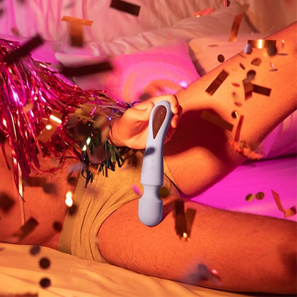 Разное - Вибратор-микрофон Lovehoney Mon Ami body для тела, голубой 3