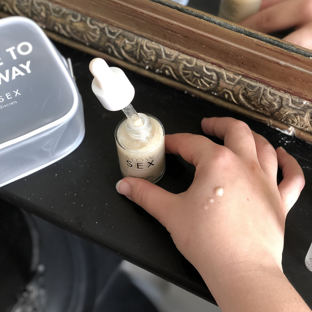 Різне - Суха олія для тіла та волосся Slow Sex by Bijoux Indiscrets з мерехтливими частинками 8