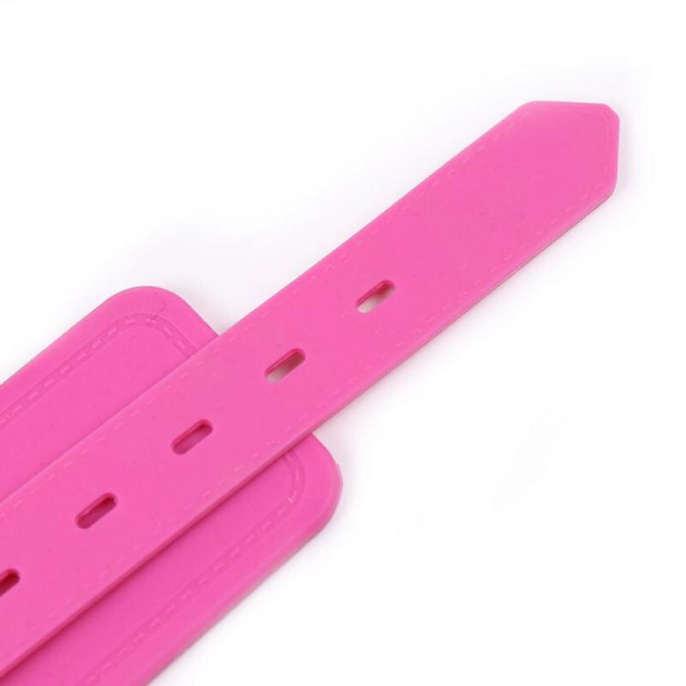 БДСМ игрушки - Силиконовые наручники Silicone hand cuff pink 2