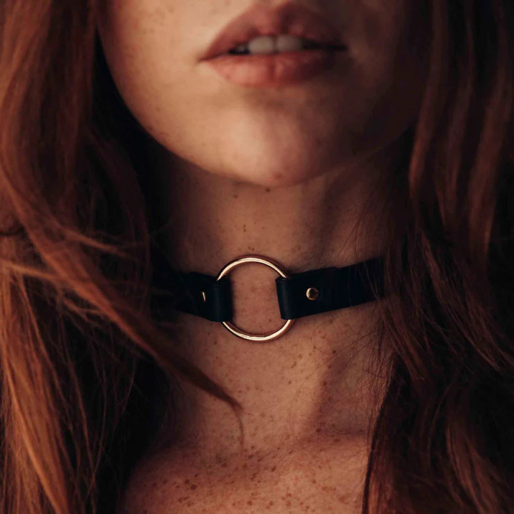 Різне - Чокер Bijoux Indiscrets Maze Single Ring Choker