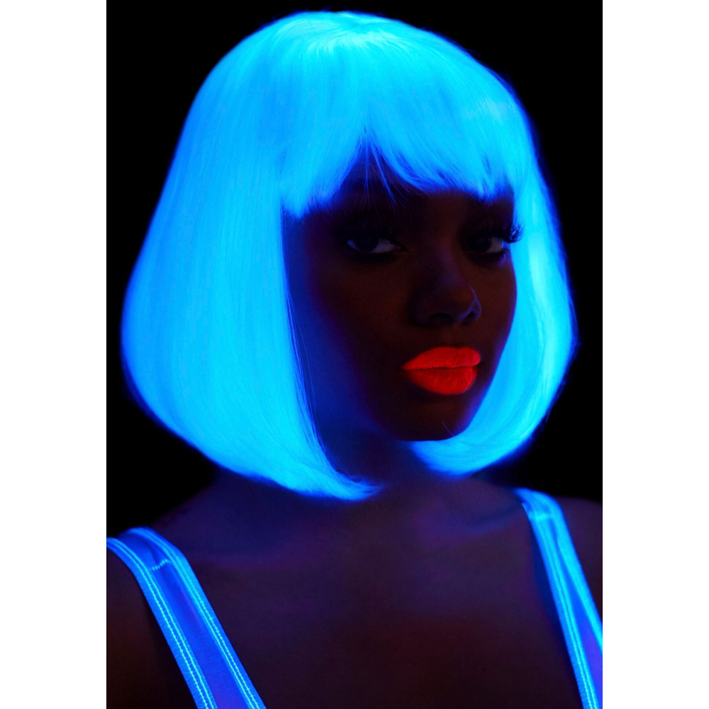 Аксессуары для эротического образа - Светящийся в темноте парик Leg Avenue Pearl short natural bob wig White, короткий, жемчужный, 33 см