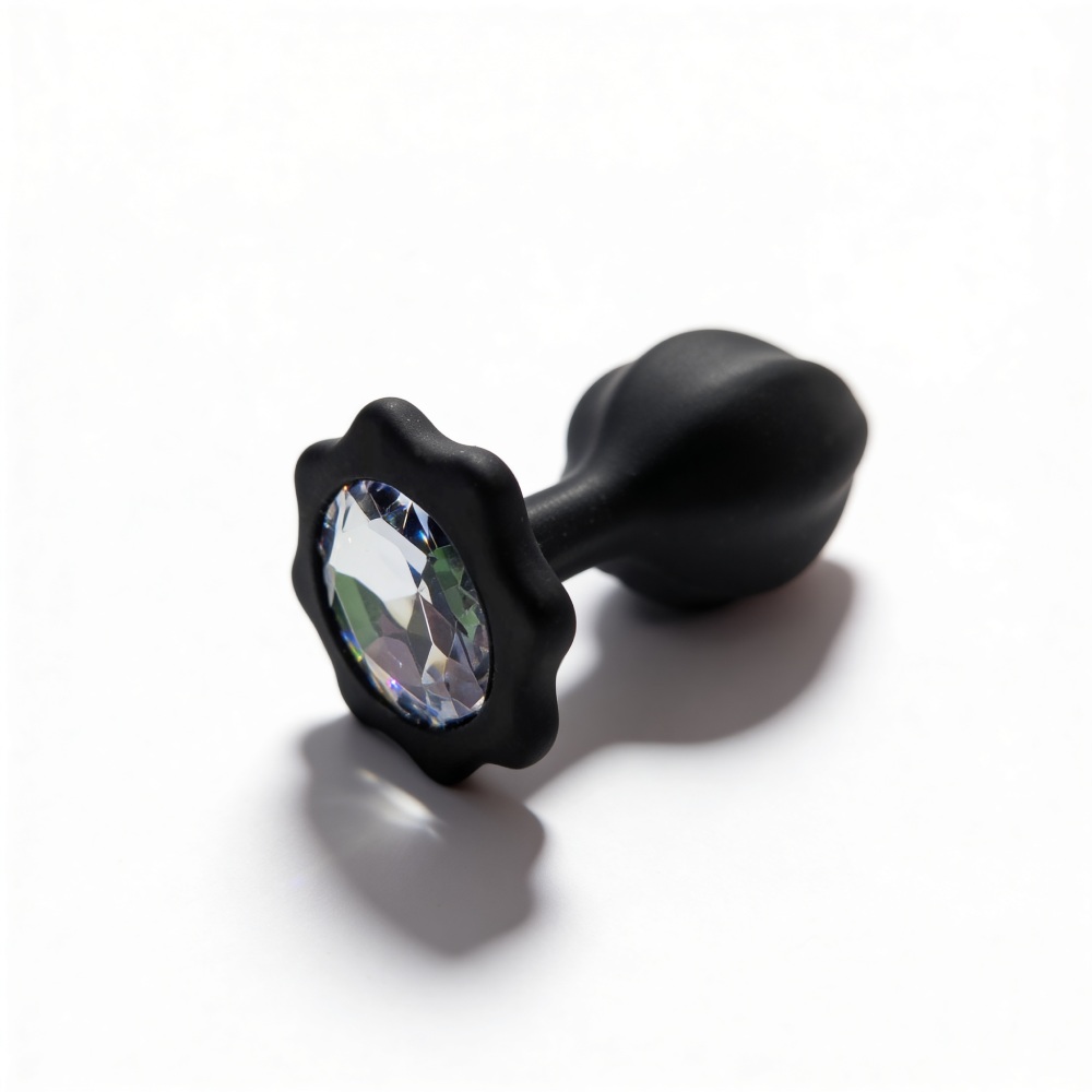 Анальные игрушки без вибрации - Анальная пробка рельефная ALUME, S, черная с белым пушком и сменным прозрачным камнем, 7 х 2,8 см 7