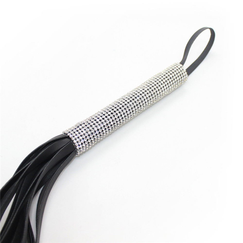 БДСМ игрушки - Флоггер со стразами DS Fetish Flogger diamond L black 1